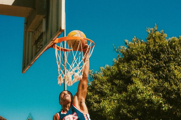 Banc de Musculation ou Équipement d'Haltérophilie : Le Grand Duel pour Votre Entraînement