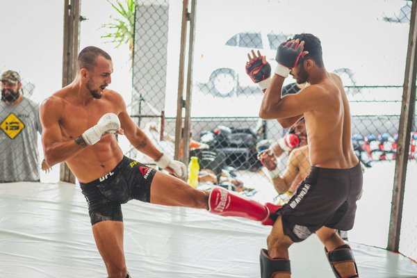 Découvrez les Vedettes du Web Suivant l'AS Monaco : Qui Sont-Ils et Comment Supportent-Ils le Club ?